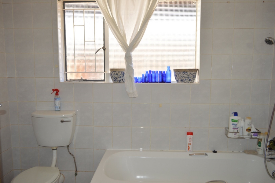 4 Bedroom Property for Sale in Wilkoppies North West